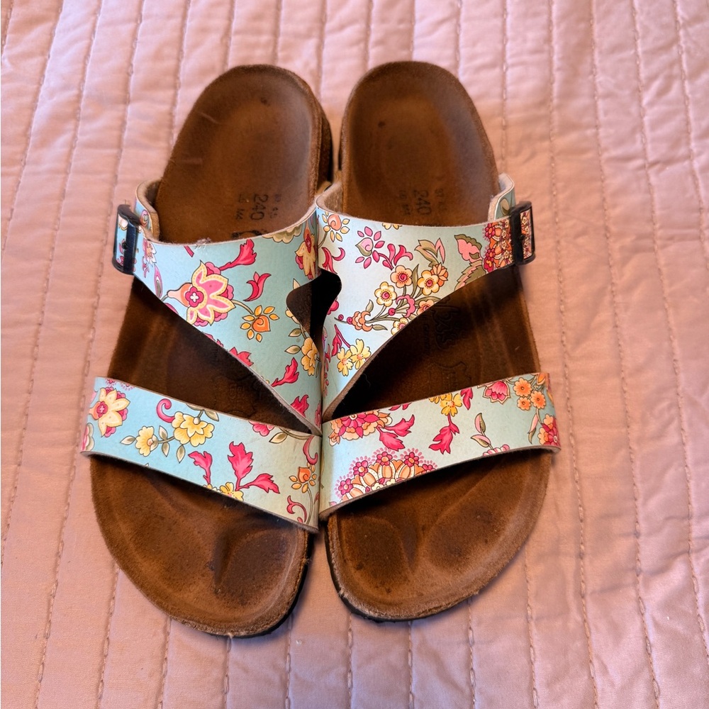 Floral Birki’s size 37